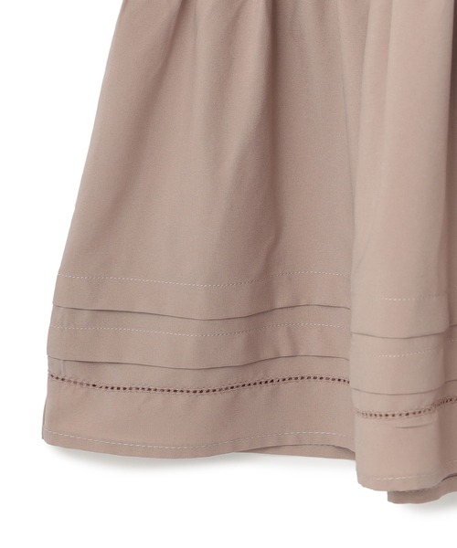 LAISSE PASSE（レッセパッセ）の「Ａラインミニニットワンピース（ワンピース・レディース・ブルー/グレイッシュベージュ/ブラック・SMALL/MEDIUM）」の15枚目の写真