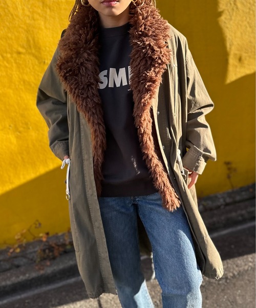 mi via loca（ミヴィアロカ）の「衿付きフェイクファーボリュームベスト（ベスト・レディース・アイボリー/ブラウン/ライトグリーン/ブルー・FREE）」の21枚目の写真