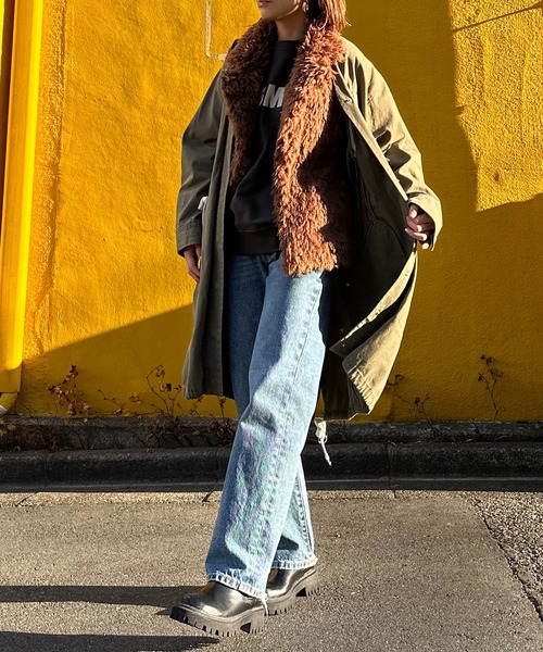 mi via loca（ミヴィアロカ）の「衿付きフェイクファーボリュームベスト（ベスト・レディース・アイボリー/ブラウン/ライトグリーン/ブルー・FREE）」の17枚目の写真