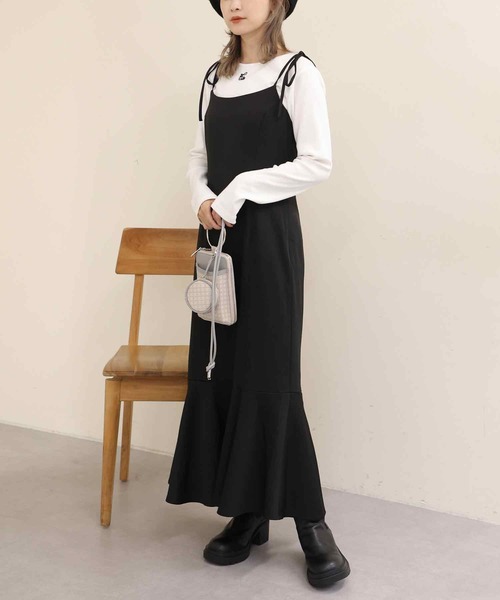 one after another NICE CLAUP(ワンアフターアナザーナイスクラップ)の「オリジナルモノグラムスマホショルダー(ショルダーバッグ・レディース・ピンク/ネイビー/アイボリー・FREE)」の8枚目の写真