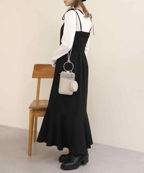 one after another NICE CLAUP(ワンアフターアナザーナイスクラップ)の「オリジナルモノグラムスマホショルダー(ショルダーバッグ・レディース・ピンク/ネイビー/アイボリー・FREE)」の9枚目の写真