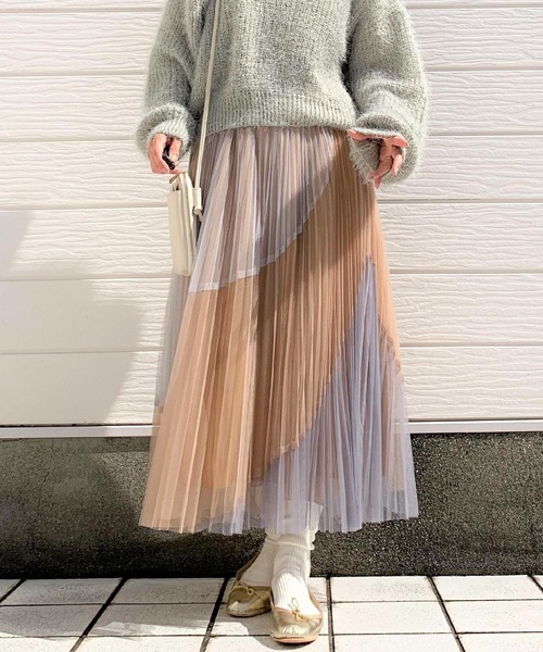 Q（キュー）の「ななめ切替 チュールスカート（スカート・レディース・ベージュ/ブラウン・MEDIUM）」の2枚目の写真