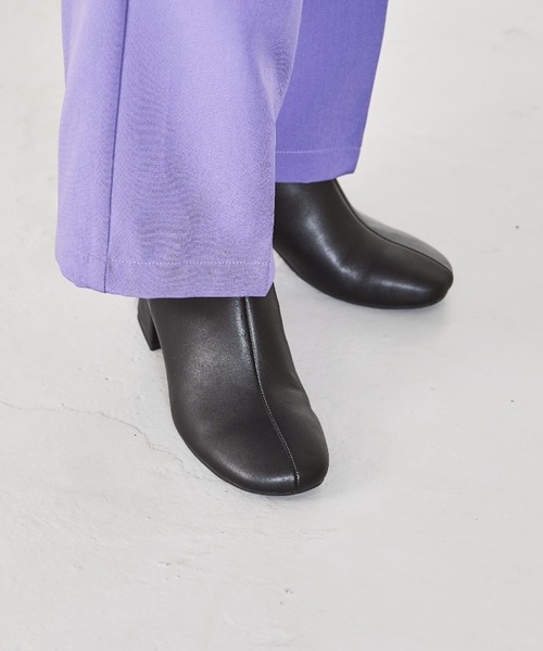 WA ORiental TRaffic（ダブルエーオリエンタルトラフィック）の「ラウンドトゥ変形ヒールブーツ 22407（ブーツ・レディース・ブラウン/ベージュ/ブラック・S/M/L/LL/3L/SS）」の2枚目の写真