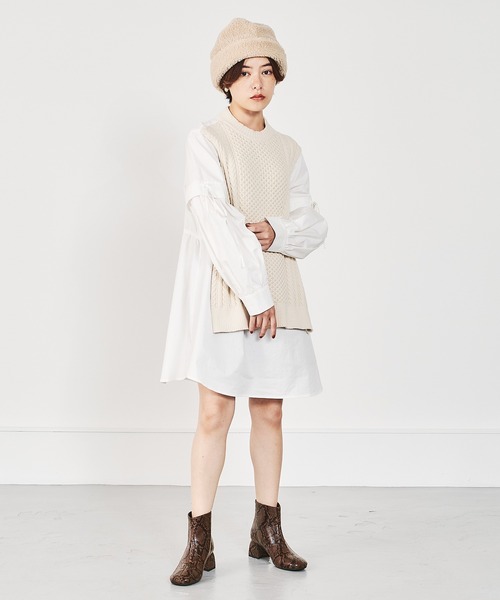 WA ORiental TRaffic（ダブルエーオリエンタルトラフィック）の「ラウンドトゥ変形ヒールブーツ 22407（ブーツ・レディース・ブラウン/ベージュ/ブラック・S/M/L/LL/3L/SS）」の11枚目の写真