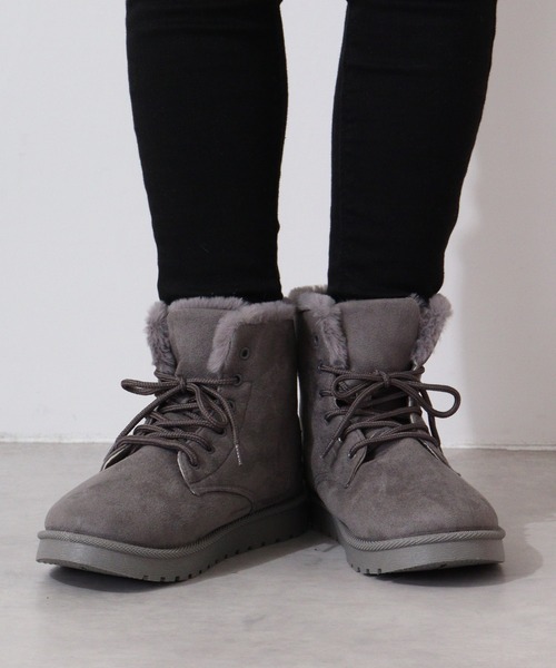 kitson(キットソン)の「KITSON フェイクファーレースブーツ(ブーツ・レディース・ブラック/グレー/ベージュ/ダークグレー・M/L/LL/S)」の3枚目の写真