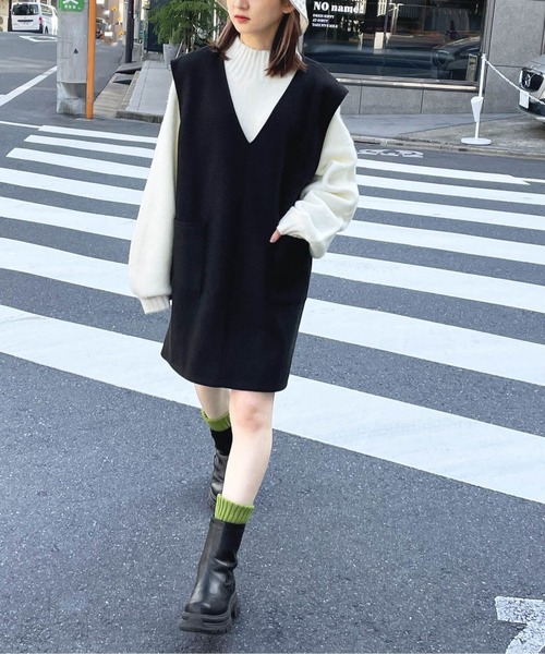 tiptop（ティップトップ）の「【選べる2タイプ/2023年AW新色登場】ウールライクVネックミニワンピース（ジャンパースカート・レディース・アイボリー/ブラック/ブラック系その他/グレー/ベージュ/ブラウン・FREE）」の9枚目の写真