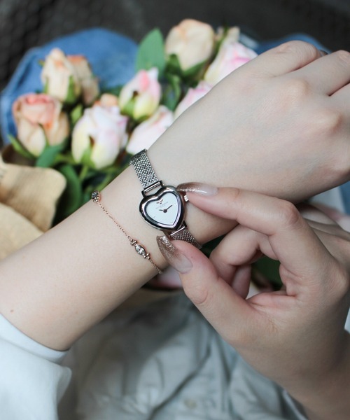 OLIVIA BURTON(オリビアバートン)の「「OLIVIA BURTON/オリビアバートン」 ミーン トゥ ビー ミニ シルバーメッシュベルト 22mm ハート型 腕時計(アナログ腕時計・レディース・シルバー・FREE)」の9枚目の写真