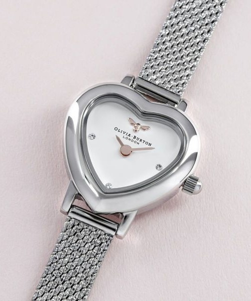 OLIVIA BURTON/オリビアバートン」 ミーン トゥ ビー ミニ シルバー