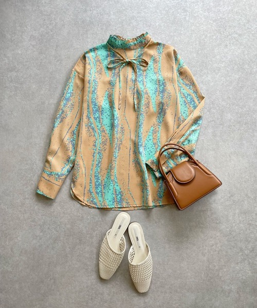 ＪＵＧＬＡＮＳ（ユグランス）の「☆ 女性らしさ際立つ。ニュアンス柄フリル襟リボンブラウス　U1760（シャツ/ブラウス・レディース・オフホワイト/オレンジ・FREE）」の2枚目の写真