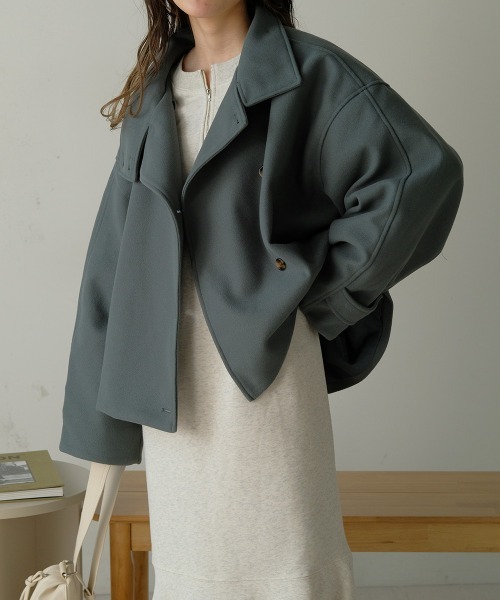 Bab（バブ）の「スタンドネックショートコート（ステンカラーコート・レディース・グリーン/ベージュ/ブラック・M）」の3枚目の写真
