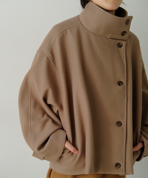 Bab（バブ）の「スタンドネックショートコート（ステンカラーコート・レディース・グリーン/ベージュ/ブラック・M）」の15枚目の写真