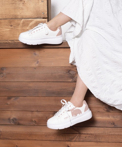 moz（モズ）の「moz(モズ)厚底ビックロゴスニーカー（スニーカー・レディース・ピンク/ブラック/ベージュ/ブルー/マルチ/ミント/グレー系その他/ベージュ系その他/ホワイト/グレイッシュベージュ/ブラック×ホワイト/ライトブルー/シルバー/モカ/インディゴブルー・M/L/LL/S）」の13枚目の写真