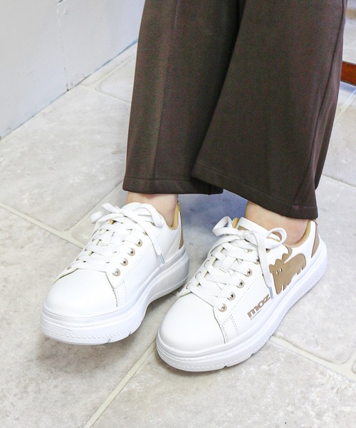 moz（モズ）の「moz(モズ)厚底ビックロゴスニーカー（スニーカー・レディース・ピンク/ブラック/ベージュ/ブルー/マルチ/ミント/グレー系その他/ベージュ系その他/ホワイト/グレイッシュベージュ/ブラック×ホワイト/ライトブルー/シルバー/モカ/インディゴブルー・M/L/LL/S）」の17枚目の写真