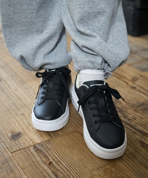 moz(モズ)厚底ビックロゴスニーカー（スニーカー）｜moz（モズ）の
