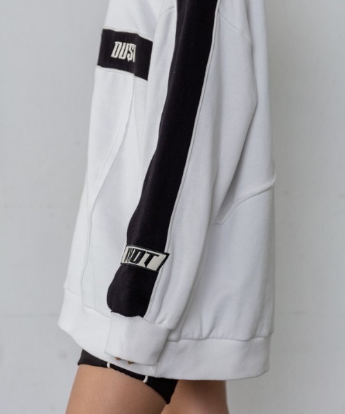 ROGER AND RAW（ロジャーアンドロウ）の「バイカラーパイピングスウェットフーディー（パーカー・レディース・ホワイト/ブラック/グリーン・MEDIUM）」の15枚目の写真