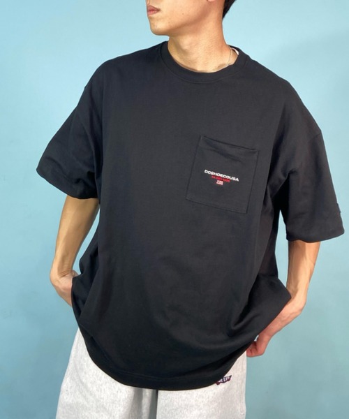 DC（ディーシー）の「DC/ディーシー  オーバーサイズ ポケットTシャツ/ワンポイント ドロップショルダー クルーネックTシャツ/DST231042（Tシャツ/カットソー・メンズ・グリーン/ホワイト/ブラック・M/L/2XL/XL）」の3枚目の写真