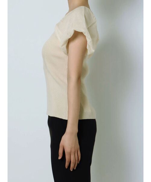 LAGUNAMOON（ラグナムーン）の「バルーンスリーブレースアップニットプルオーバー（ニット/セーター・レディース・ブラック/ホワイト/ネイビー・FREE）」の8枚目の写真