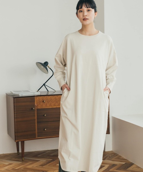 FORK&SPOON（フォークアンドスプーン）の「FORK&SPOON　ドルマンカットソーワンピース（ワンピース・レディース・ブラック/アイボリー/ブルー・1）」の7枚目の写真