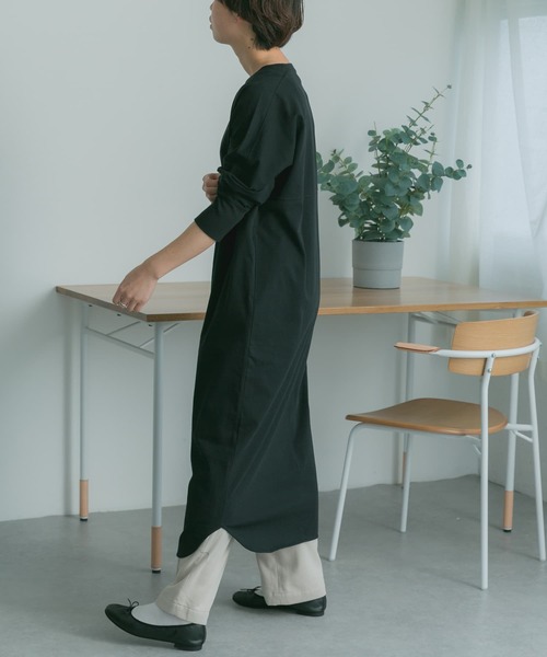 FORK&SPOON（フォークアンドスプーン）の「FORK&SPOON　ドルマンカットソーワンピース（ワンピース・レディース・ブラック/アイボリー/ブルー・1）」の16枚目の写真