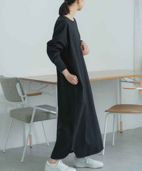 FORK&SPOON（フォークアンドスプーン）の「FORK&SPOON　ドルマンカットソーワンピース（ワンピース・レディース・ブラック/アイボリー/ブルー・1）」の22枚目の写真