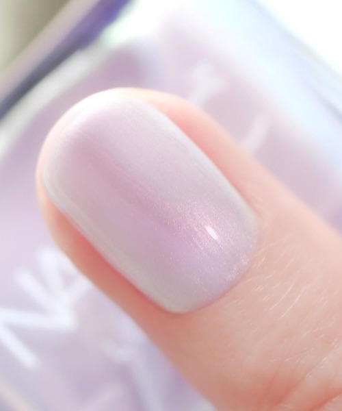 NAILS INC（ネイルズインク）の「DAY DREAMS Full moon feelings