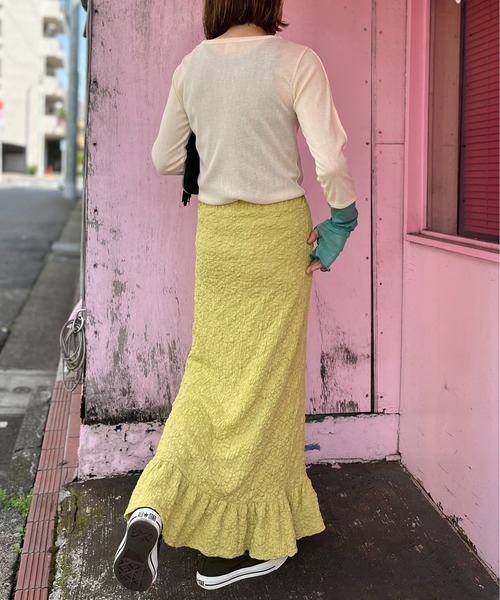 mi via loca（ミヴィアロカ）の「花柄レースジャガードペプラムスカート（スカート・レディース・ブラック/イエロー/アイボリー/オフホワイト・FREE）」の15枚目の写真