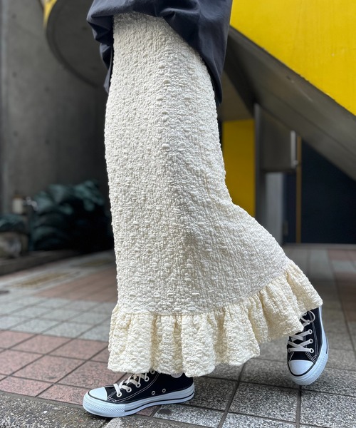 mi via loca（ミヴィアロカ）の「花柄レースジャガードペプラムスカート（スカート・レディース・ブラック/イエロー/アイボリー/オフホワイト・FREE）」の17枚目の写真