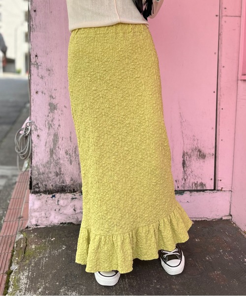 mi via loca（ミヴィアロカ）の「花柄レースジャガードペプラムスカート（スカート・レディース・ブラック/イエロー/アイボリー/オフホワイト・FREE）」の7枚目の写真