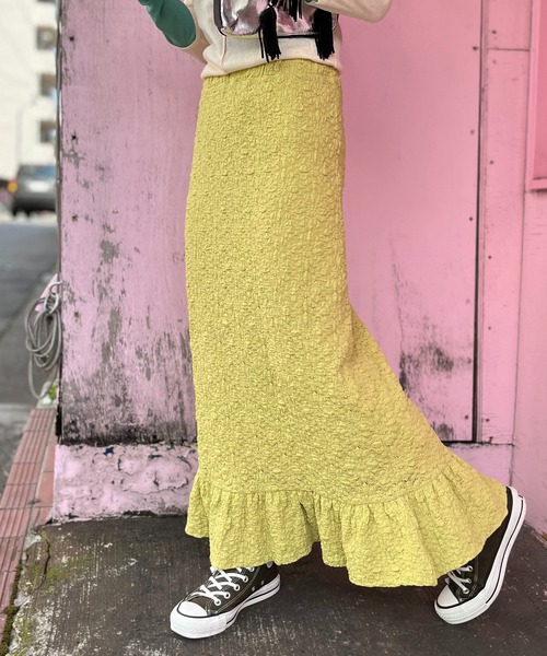 mi via loca（ミヴィアロカ）の「花柄レースジャガードペプラムスカート（スカート・レディース・ブラック/イエロー/アイボリー/オフホワイト・FREE）」の6枚目の写真