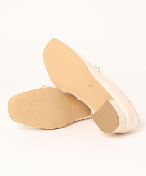 clear(クリア)の「チェーン付きローファー(ローファー・レディース・アイボリー/ブラック・M/L)」の4枚目の写真