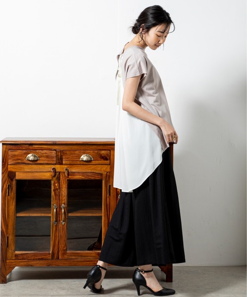 MILLION CARATS（ミリオンカラッツ）の「接触冷感フレアタックパンツ（その他パンツ・レディース・ブラック/キャメル・FREE）」の5枚目の写真