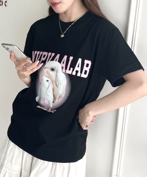 Loueme（ルエム）の「ロップイヤーラビットロゴTシャツ（Tシャツ/カットソー・レディース・ライトグレー/ブラック・M/XL）」の6枚目の写真