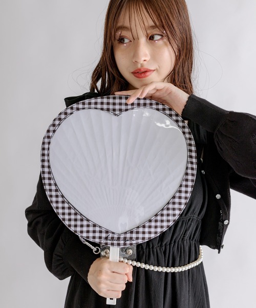 OLIVE des OLIVE（オリーブデオリーブ）の「Aimerianejoieうちわケース　1032200010（その他雑貨・レディース・ブラック/ピンク/ベージュ・FREE）」の4枚目の写真