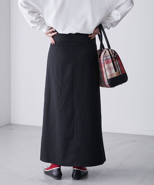BONLECILL（ボンルシール）の「レザーパイピング ベルトデザイン サイドプリーツチノスカート（スカート・レディース・アイボリー/ネイビー/ベージュ/ブラック・FREE）」の13枚目の写真