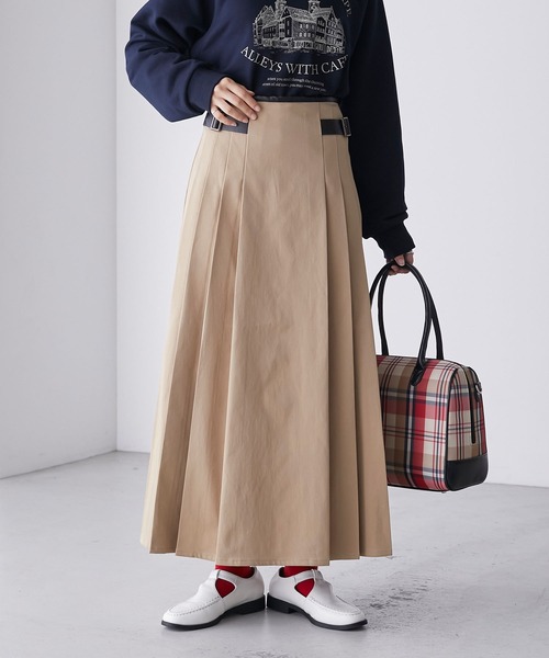 BONLECILL（ボンルシール）の「レザーパイピング ベルトデザイン サイドプリーツチノスカート（スカート・レディース・アイボリー/ネイビー/ベージュ/ブラック・FREE）」の18枚目の写真