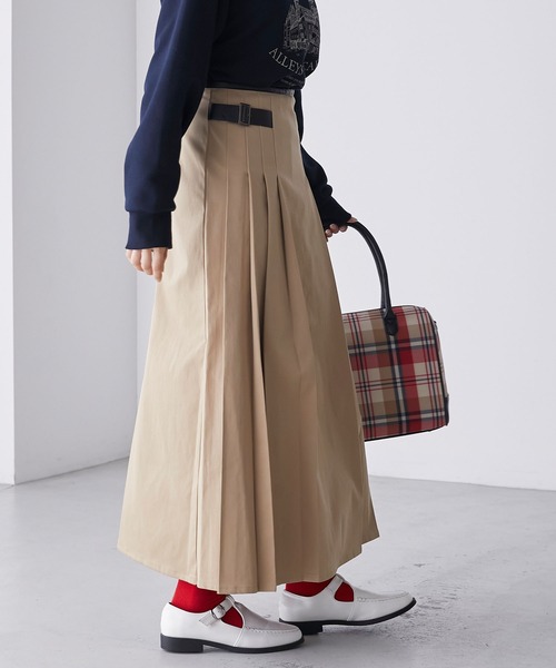 BONLECILL（ボンルシール）の「レザーパイピング ベルトデザイン サイドプリーツチノスカート（スカート・レディース・アイボリー/ネイビー/ベージュ/ブラック・FREE）」の19枚目の写真