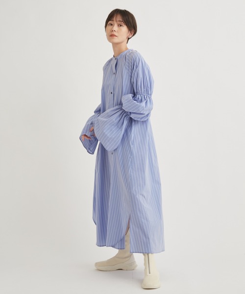 emmi(エミ)の「【emmi atelier】デザインスリーブシャツ emmi(エミ)の「【emmi atelier】デザインスリーブシャツ