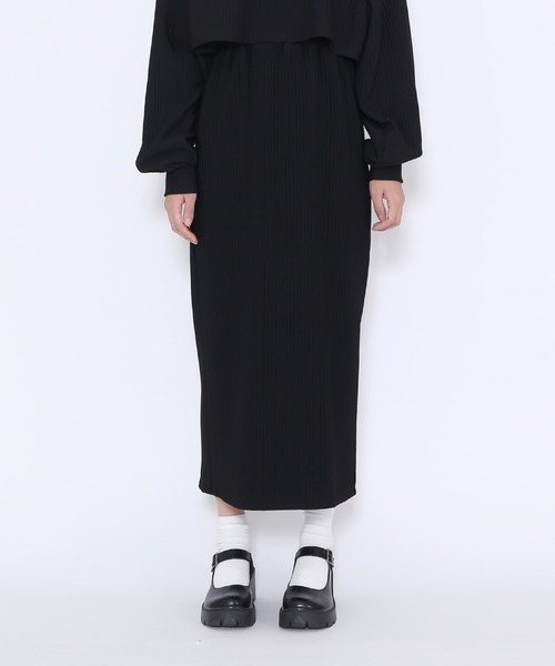 PUNYUS（プニュズ）の「バックスリットロングスカート（スカート・レディース・ブラック/レッド/ダークグレー/カーキ/ブルー/ブラウン・4/1/2/3）」の20枚目の写真