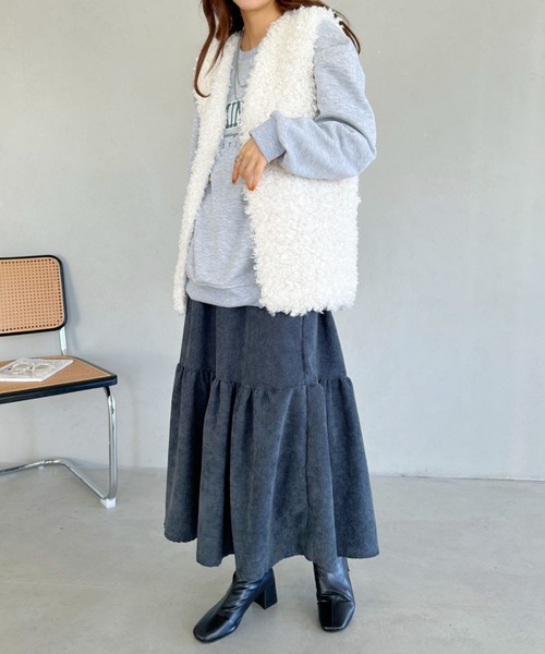 un+frame(アンフレーム)の「corduroy volume skirt/コーデュロイシャーリングギャザーボリュームフレアスカート(スカート・レディース・グレー/ベージュ/ブラック・FREE)」の19枚目の写真