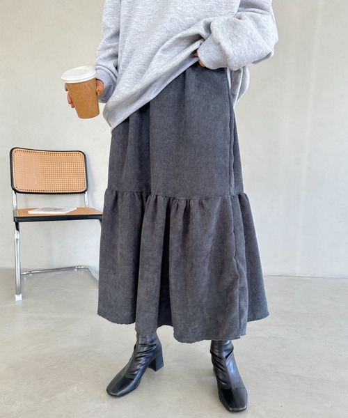 un+frame(アンフレーム)の「corduroy volume skirt/コーデュロイシャーリングギャザーボリュームフレアスカート(スカート・レディース・グレー/ベージュ/ブラック・FREE)」の15枚目の写真