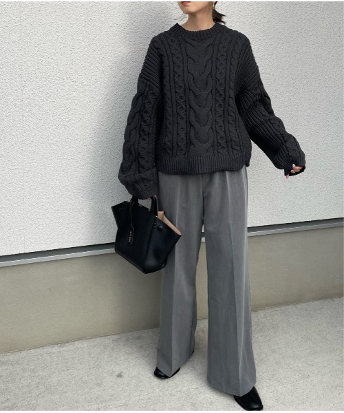 y/m by misato(イムバイミサト)の「ケーブル編みクルーネックニットトップス(ニット/セーター・レディース・アイボリー/ブラック・FREE)」の12枚目の写真