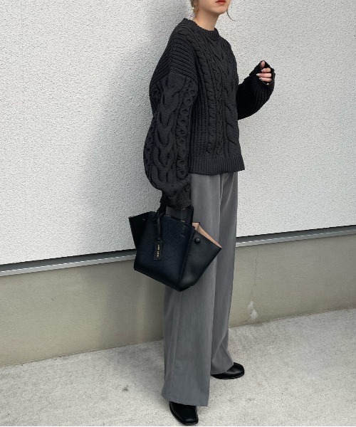 y/m by misato(イムバイミサト)の「ケーブル編みクルーネックニットトップス(ニット/セーター・レディース・アイボリー/ブラック・FREE)」の15枚目の写真