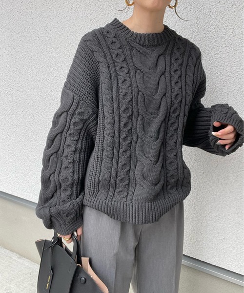 y/m by misato(イムバイミサト)の「ケーブル編みクルーネックニットトップス(ニット/セーター・レディース・アイボリー/ブラック・FREE)」の16枚目の写真