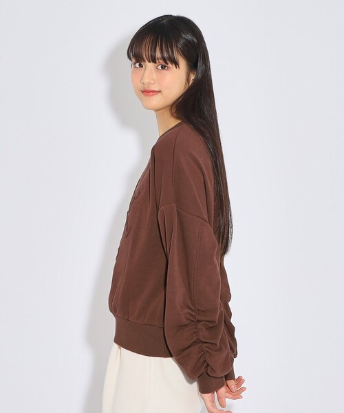 PINK-latte（ピンクラテ）の「◆【シャギー】エンボスロゴプルオーバー（スウェット・キッズ・ダークブラウン/ブラック/アイボリー系・16/14/15 ）」の19枚目の写真