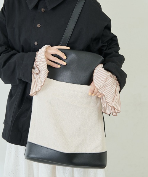 Libra Cue（リブラ キュー）の「ワンハンドルキャンバストート(ポーチ付き)（トートバッグ・レディース・ブラック・FREE）」の3枚目の写真