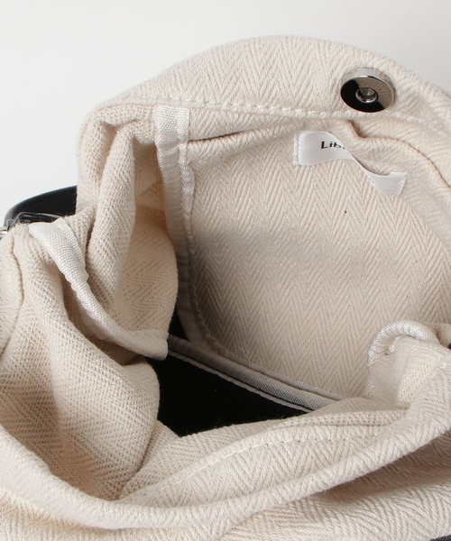 Libra Cue（リブラ キュー）の「ワンハンドルキャンバストート(ポーチ付き)（トートバッグ・レディース・ブラック・FREE）」の10枚目の写真