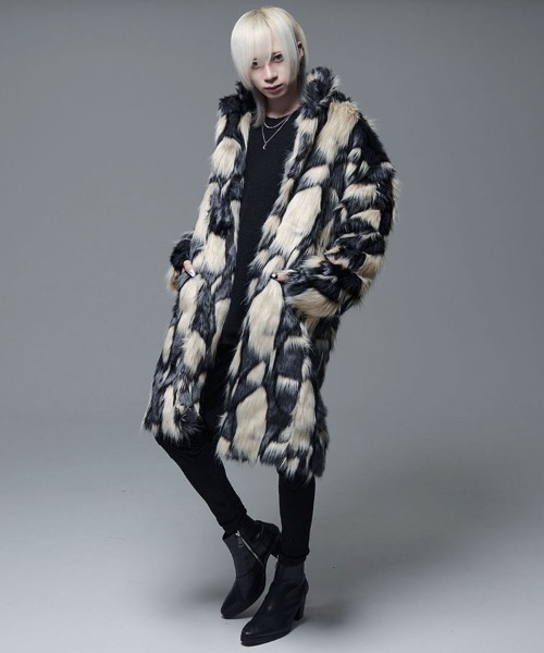 SILVER BULLET（シルバーバレット）の「『CavariA/キャバリア』ファー