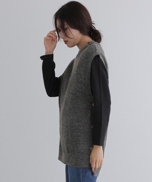 ElegChic(エレグシック)の「サイドボタンベスト(ニット/セーター・レディース・ブラック/チャコールグレー/アイボリー/ライトグレー・4L~5L/M~L/LL~3L)」の19枚目の写真