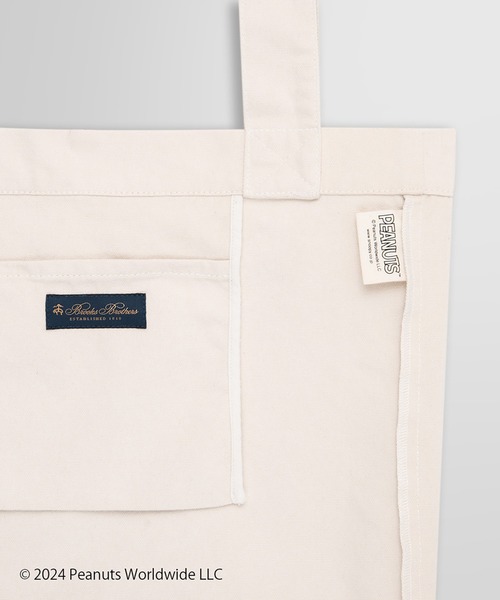 BROOKS BROTHERS（ブルックスブラザーズ）の「Brooks Brothers × PEANUTS キャンバス トートバッグ（トートバッグ・メンズ・ホワイト・ONE SIZE）」の2枚目の写真