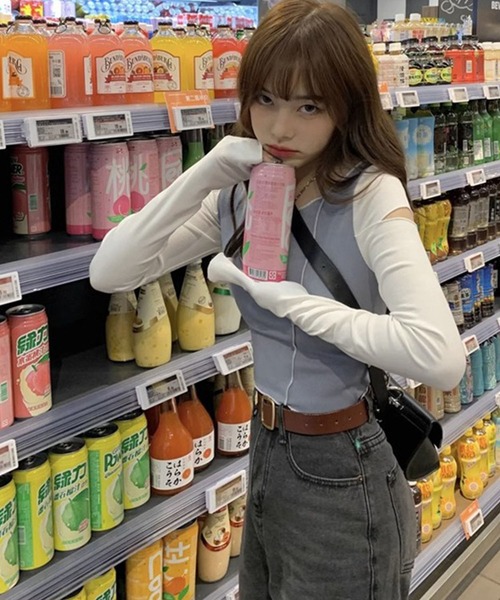 GLAMOROUS JANE(グラマラスジェーン)の「配色袖クロップド丈ロンT(Tシャツ/カットソー・レディース・ブルー・M/L)」の10枚目の写真